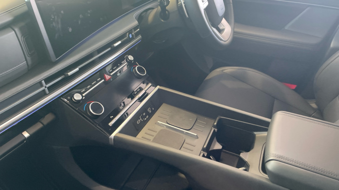 Hyundai SANTA FE 1.6 TGDi Hybrid Premium 5dr Auto Hybrid Estate - Image 13